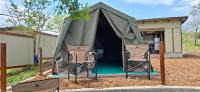 Sunset Safari Tented Camp at Hluhluwe Game Park - B&B KwaNompondo