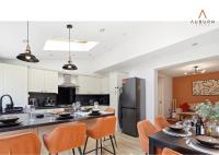 10 percent Monthly Contractor stays Solihull 4BR- Sleeps 9 - Near NEC & BIRMINGHAM airport - B&B Birmingham