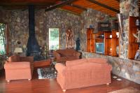 La Montagne Guest Lodge - Bed and Breakfast