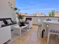 3 min Walk to Beach 3BR Apartment with Terrace AC & Parking - B&B Alcamo