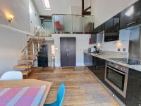 3 Bed Piccadilly Duplex City Centre - Chambres d'hôtes Manchester