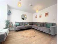 Exceptional 3 bedroom home in Penzance~New~Seaside - Bed and Breakfast Penzance