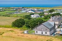 Family Coastal Retreat Sleeps 16 Hot Tub & Sea Views - Ferienwohnung Mawgan Porth