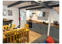 Poldark Charming Mousehole Cottage with Net Loft - B&B Mousehole