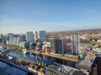 2 Bed Media City Flat Salford Quays - B&B Manchester