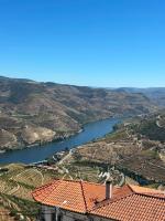 River Breeze Douro - Casa Touriga - B&B Marmelal