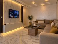 Tangier Apt Place Mozart, Beach, Corniche and Train TGV station - Bed and Breakfast Tanger
