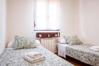 Casita rústica con patio y chimenea - El Cabildo - B&B Piedralaves