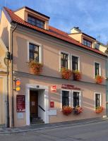 Penzion a wellness U Třeboňské madony - B&B Třeboň