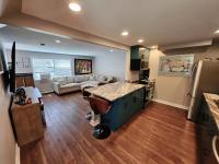 Middletown Modern Townhouse w/Hot Tub - RIBryan Properties - B&B Middletown