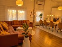 Villairene Palace! SPACIOUS VILLA NEAR TURKU - B&B Turku
