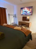 Hair BnB central Alcester- off site free parking - B&B Alcester