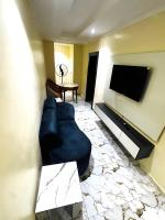 Egbeda Akowonjo Apartment - Ferienwohnung Okunola