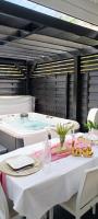 Charmant studio avec jacuzzi à Les Abymes, 25 m² - Chambres d'hôtes Les Abymes