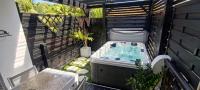 Charmant studio avec jacuzzi à Les Abymes, 25 m² - Chambres d'hôtes Les Abymes