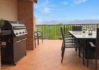Spacious House in Cretas with Mountain View - Ferienwohnung Cretas