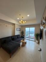 Podomoro Delipark Apartemen CozyCrowd Empire Tower 4BR 4 King queen bed Medan - 110m - B&B Medan
