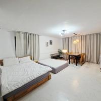 Studio mit Queensize-Bett