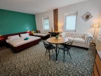 Domstadt Apartments - B&B Merseburg