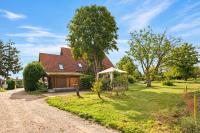 Maisonette im Holzhaus in Dattingen mit Kamin, Balkon und Garten - B&B Dattingen
