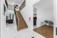 Modern Luxurious Stay - B&B Amherstburg