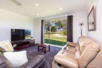 Longford Farm Stay - Family & Pet Friendly - B&B Dutson