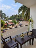 The RoadHouse Stay, Morjim - Private Balcony Rooms - B&B Morjim
