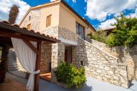 Charming Villa in Jezera with Private Pool - B&B Jezera