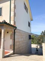 Elegant Villa in Ponte de Lima with Private Pool - Chambres d'hôtes Ponte de Lima