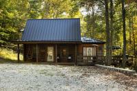 New Hot Tub - Diamond Creek Cabin Sleeps Up to 6 - Chambres d'hôtes Gallipolis