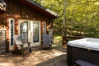 New Hot Tub - Diamond Creek Cabin Sleeps Up to 6 - Bed and Breakfast Gallipolis