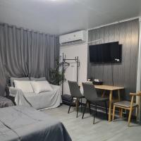 ห้องพักเมืองทองธานี Building T9, Floor 8, Room 13 - Ferienwohnung Pak Kret