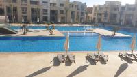 Mangroovy Ritzy, Cerulean appartement by the pool - B&B Hurghada