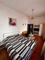 Ava Republique - B&B Braşov