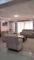 Lakeview 3Bedroom Condo with heated pool in Nakuru Town - Chambres d'hôtes Nakuru
