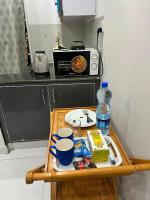 Sleek Modern 1-BHK Apt Steps from Giga Mall DHA2 - B&B Islamabad