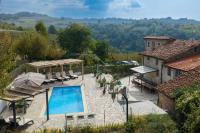 Casa in Bocca al Lupo Ruime design-appartementen met zwembad en Alpenzicht in de Langhe - B&B Clavesana