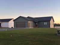 Sunset Serenity 5 Bedroom Private Lake Hot Tub - B&B New Lisbon
