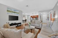 Epic Universe NEW Beautiful Lakeview Condo Near the Parks - 1026 - B&B Orlando