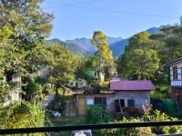 Aashiyana Homestay - Bed and Breakfast Bāri