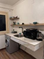 elegant 2BR apr in the Center of downtown - Chambres d'hôtes Le Caire