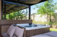 Family Retreat Magic Village 4 Suites Jacuzzi Near Disney - 7493 - Ferienwohnung Orlando
