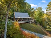 Bryson City Cabin, Game Loft, Hot Tub, Fire Pit - B&B Bryson City