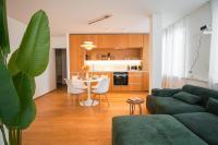 2,5 Zi Design Apt 1st Floor near Porsche Museum with Beamer, Netflix, YouTube - Bed and Breakfast Stuttgart
