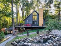 Biltmore Ridge Top A-Frame - Bed and Breakfast Asheville