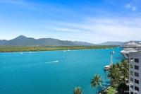 1101 Harbour Lights with Ocean Views - Bed and Breakfast Cairns