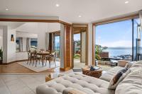 Takapuna Beachfront w Stunning Views - B&B Auckland
