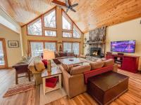 Pet friendly Newly renovated w dock Slip Fire Pit Hot Tub Kayaks - B&B Oakland