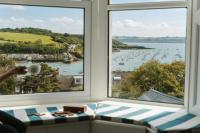 Frobisher Apartment - with Creek & Country - B&B Falmouth