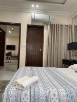 Luxury 2BR Apartments Faisalabad - Bed and Breakfast Faisalabad